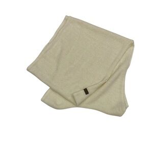 Fossil Womans Cream Scarf 🌟🌟 $5🌟🌟